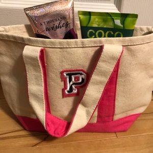 Small tote with perfume, body cream &foaming scrub